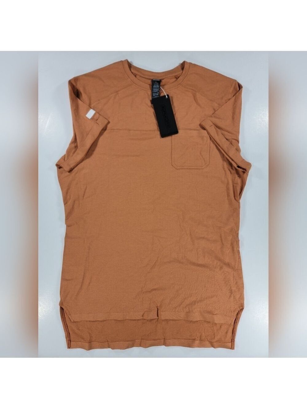 NEW Alphalete Men’s Workout Pocket T-Shirt Large Fitted Brown Stretch Gym NWT